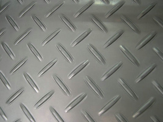Q235b Hot Rolled Carbon Steel Chequered Sheet A36 Embossed Diamond Pattern Steel Plate